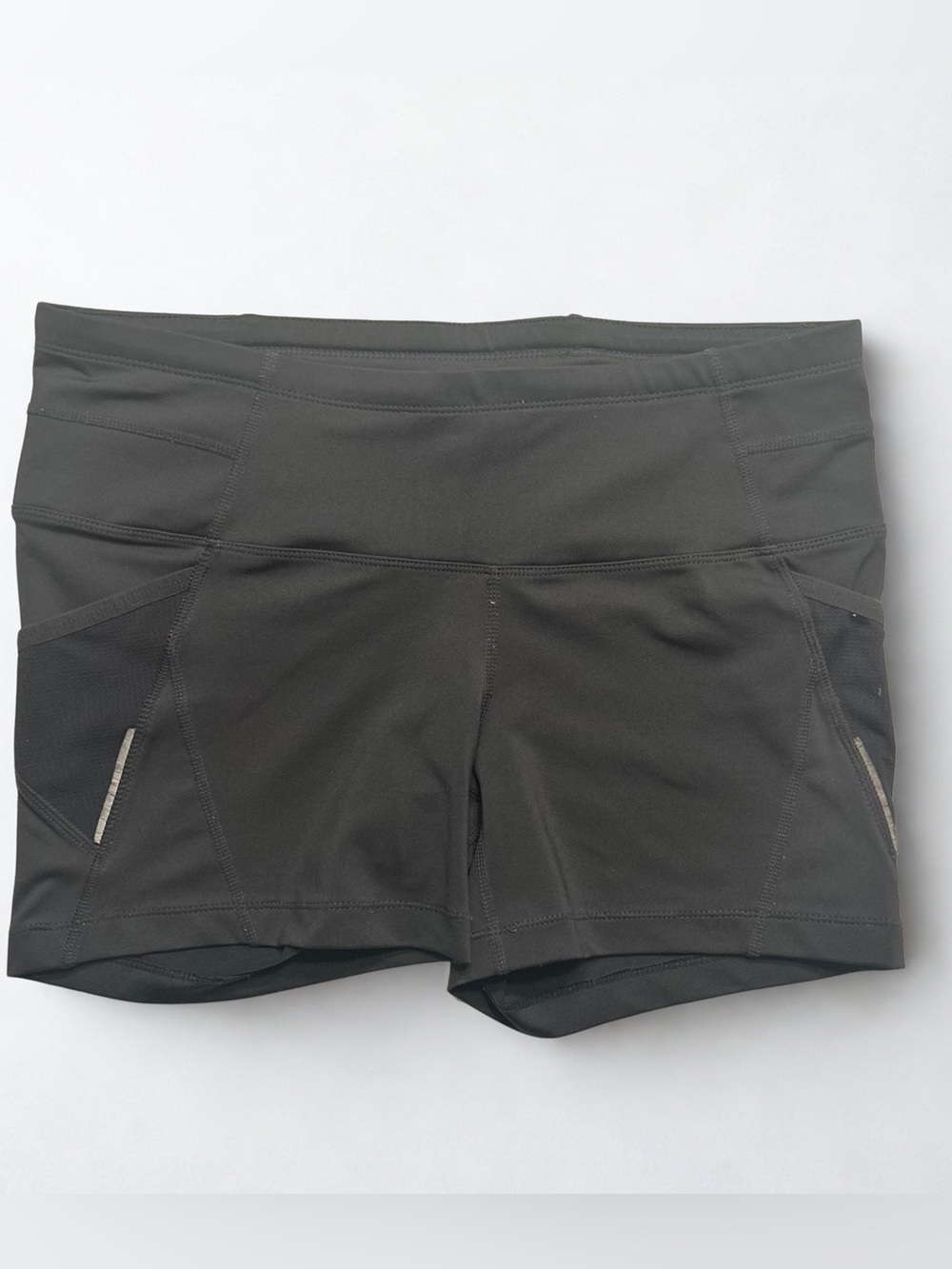 Athleta Ready Set Go Run Short Black M EUC Back Zipper Pocket Side Mesh Pockets